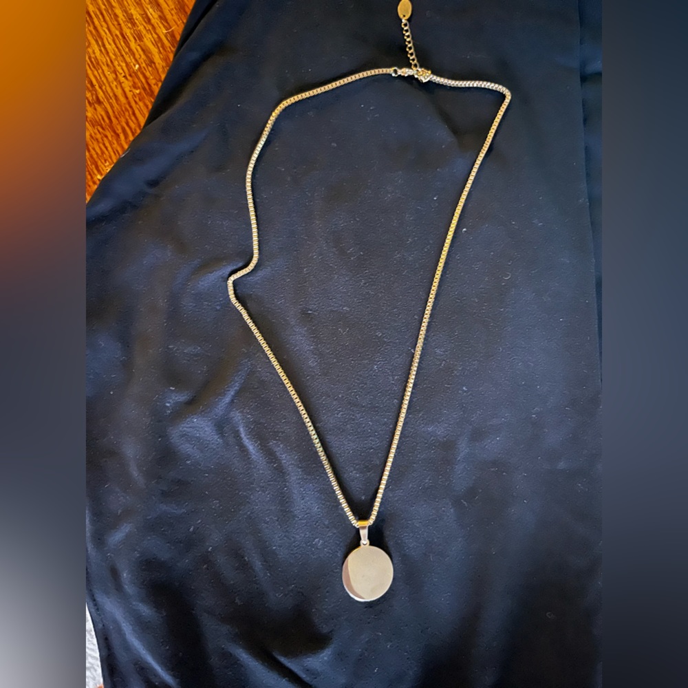 Ellandemm Disc Necklace